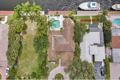 2484 SE 12th St, Pompano Beach, FL 33062 - Photo 17