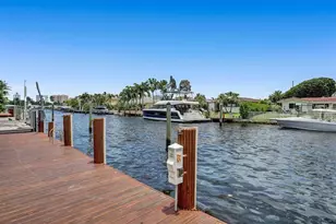 2484 SE 12th St, Pompano Beach, FL 33062 - Photo 7