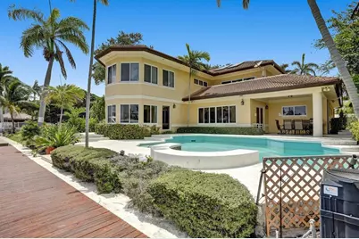 2484 SE 12th St, Pompano Beach, FL 33062 - Photo 13