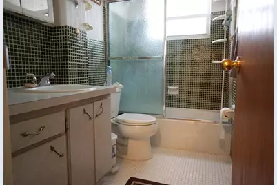 160 NE 8th Ave, Unit #25 B, Hallandale Beach, FL 33009 - Photo 27