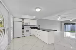 704 NE 23rd Ave, Pompano Beach, FL 33062 - Photo 5