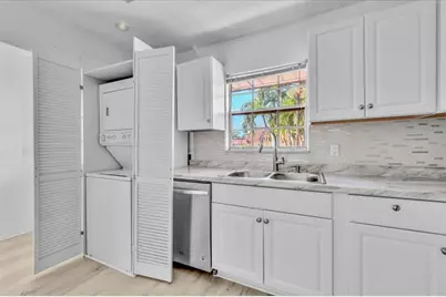 123  Amherst Ln, Unit #123, Lake Worth, FL 33467 - Photo 11