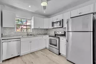 123 Amherst Ln, Lake Worth, FL 33467 - Photo 7