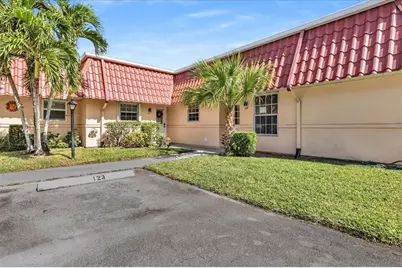 123  Amherst Ln, Unit #123, Lake Worth, FL 33467 - Photo 3