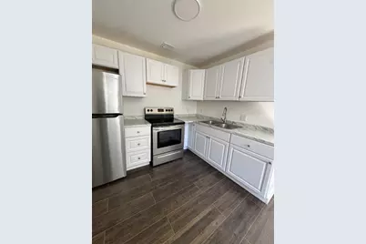 261 NW 81st St, Unit #B, Miami, FL 33150 - Photo 5