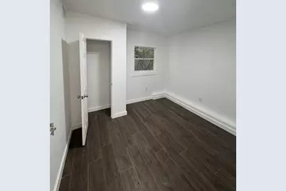 261 NW 81st St, Unit #B, Miami, FL 33150 - Photo 11