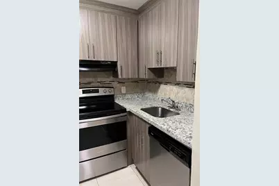 44 SE 14th St, Unit #305, Boca Raton, FL 33432 - Photo 1