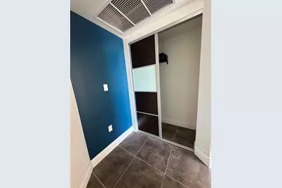 41 SE 5th St, Unit #2201, Miami, FL 33131 - Photo 17