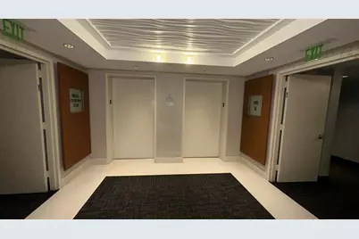 41 SE 5th St, Unit #2201, Miami, FL 33131 - Photo 43