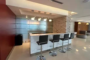 41 SE 5th St, Miami, FL 33131 - Photo 21