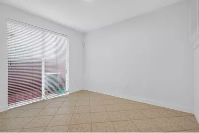 6103 NW 116th Pl, Unit #6103, Doral, FL 33178 - Photo 9