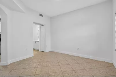 6103 NW 116th Pl, Unit #6103, Doral, FL 33178 - Photo 11