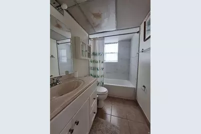 2821  Somerset Dr, Unit #316, Lauderdale Lakes, FL 33311 - Photo 17