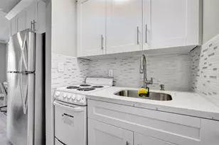 329 Connecticut St, Hollywood, FL 33019 - Photo 7