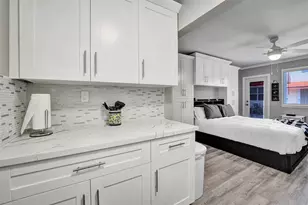 329 Connecticut St, Hollywood, FL 33019 - Photo 9