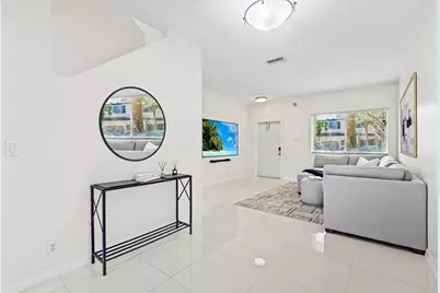 4722  Lago Vista Dr, Unit #4722, Coconut Creek, FL 33073 - Photo 5