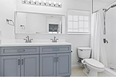 4722  Lago Vista Dr, Unit #4722, Coconut Creek, FL 33073 - Photo 17