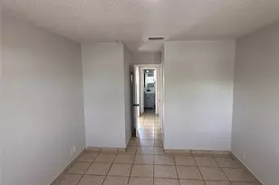 720 NE 7th St, Hallandale Beach, FL 33009 - Photo 5