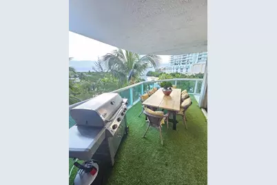 16500  Collins Ave, Unit #356, Sunny Isles Beach, FL 33160 - Photo 21