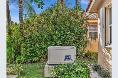 3580  Canary Palm Ct, Pompano Beach, FL 33069 - Photo 35