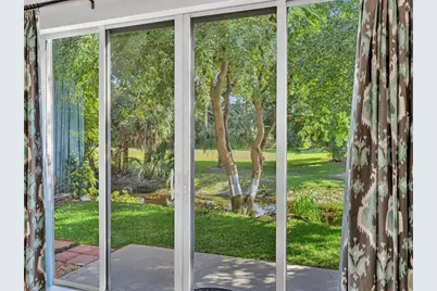 3580  Canary Palm Ct, Pompano Beach, FL 33069 - Photo 33