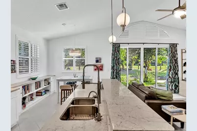 3580  Canary Palm Ct, Pompano Beach, FL 33069 - Photo 3