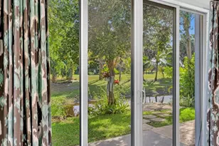 3580 Canary Palm Ct, Pompano Beach, FL 33069 - Photo 5