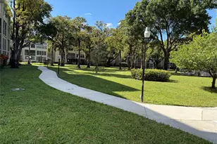 2901 NW 48th Ave, Lauderdale Lakes, FL 33313 - Photo 29