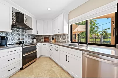 1260 Fairfax Court, Weston, FL 33326 - Photo 11