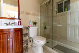 8927 NW 111th Terrace, Hialeah, FL 33018 - Photo 11