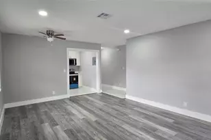 8606 NW 35th St, Coral Springs, FL 33065 - Photo 7