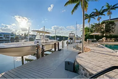 2833 NE 32nd St, Lighthouse Point, FL 33064 - Photo 47