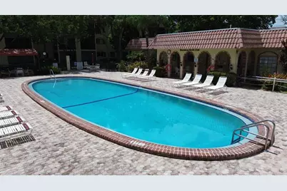 251 S Cypress Rd, Unit #127, Pompano Beach, FL 33060 - Photo 15