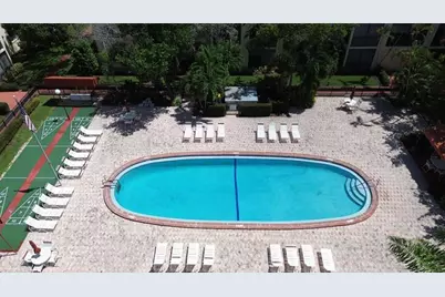 251 S Cypress Rd, Unit #127, Pompano Beach, FL 33060 - Photo 13