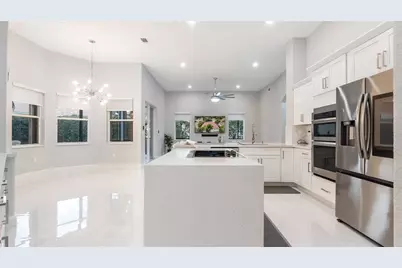 900 NW 123rd Dr, Coral Springs, FL 33071 - Photo 15