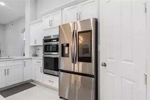 900 NW 123rd Dr, Coral Springs, FL 33071 - Photo 13