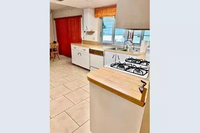 2640 N Pine Island Rd, Sunrise, FL 33322 - Photo 13