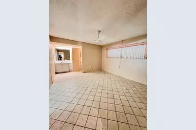 2640 N Pine Island Rd, Sunrise, FL 33322 - Photo 7