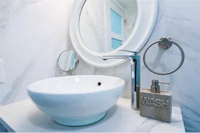 600 N Victoria Ter, Fort Lauderdale, FL 33304 - Photo 29