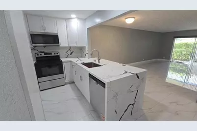 3000  Riverside Dr, Unit #111, Coral Springs, FL 33065 - Photo 5