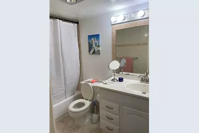 2002 Lyndhurst H #2002, Deerfield Beach, FL 33442 - Photo 9