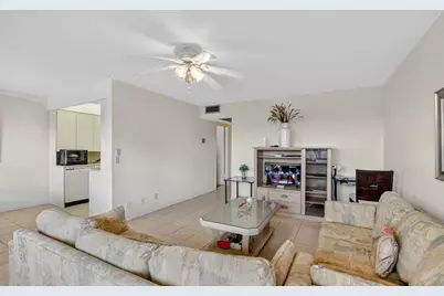 3025  Guildford B, Unit #3025, Boca Raton, FL 33434 - Photo 7