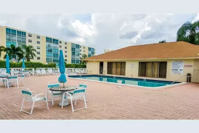 401 SE 3rd St, Unit #308, Dania Beach, FL 33004 - Photo 13