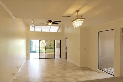 6722  Canary Palm Cir, Boca Raton, FL 33433 - Photo 3