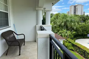 3205 NE 184th St, North Miami Beach, FL 33160 - Photo 21