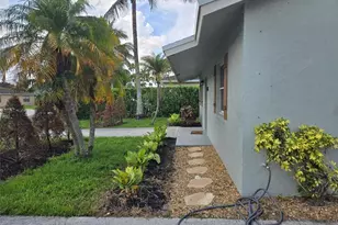 3559 Almar Rd, Palm Springs, FL 33461 - Photo 17