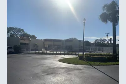 2050  Oleander Blvd, Unit #4 104, Fort Pierce, FL 34950 - Photo 3