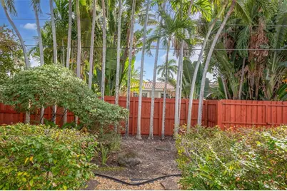 1230  Hollywood Blvd, Hollywood, FL 33019 - Photo 23