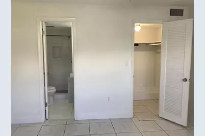 8220  Sunrise Lakes Blvd, Unit #110, Sunrise, FL 33322 - Photo 15