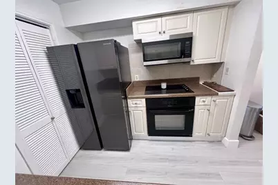 2400 NW 33rd St, Unit #1108, Oakland Park, FL 33309 - Photo 1